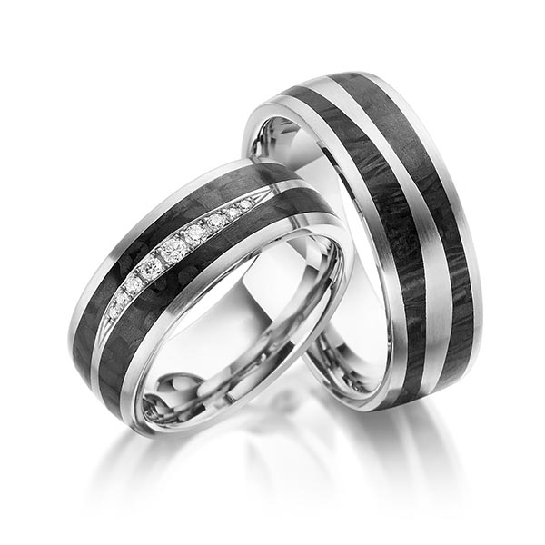 trouwringen-tr0500-carbon-grijsgoud TR0500 model in grijs zwart 7,5 mm