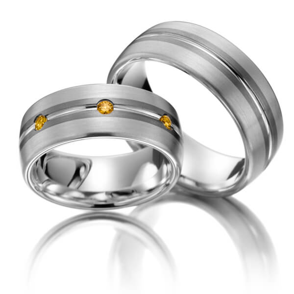 trouwringen-tr0537-palladium-zilver-gele-saffieren TR0537 model in grijs met wit mat 8 mm