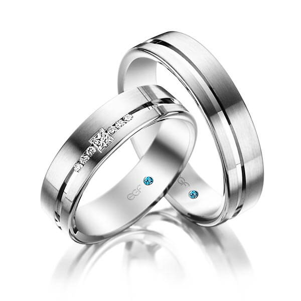 trouwringen-tr0687-witgoud TR0687 model in mat en glans wit 5,5 mm