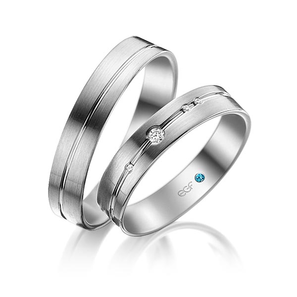 trouwringen-tr0813-witgoud TR0813 model in mat en glans wit 4,5 mm