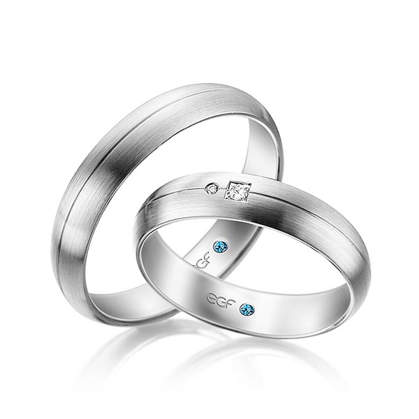 trouwringen-tr0817-witgoud TR0817 model in fijn mat wit 4,5 mm